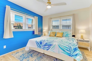 2 bedrooms, iron/ironing board, WiFi, bed sheets - Modern Luxurious private HOT TUB 2story beachside Villa (Myrtle Beach)