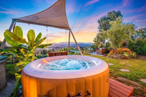 25%Off 30+ Stay Beautiful Location/Views W/Hot Tub