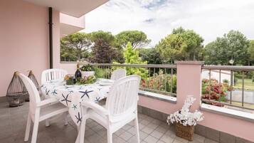 Family Apartment, 2 Bedrooms, Balcony | Terrace/patio