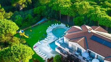 Piscina stagionale all'aperto