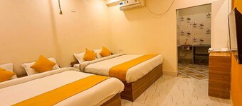 Blue Sapphire Hotel and Banquet