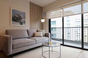 Apartment | 2 bedrooms, Internet - w Exceptional 2BR w Balcony in Miraflores (Lima)