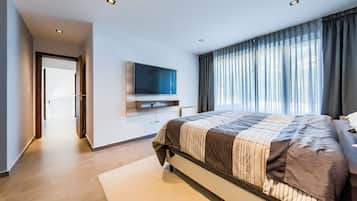 3 quartos, ferros/tábuas de passar roupa, Wi-Fi, roupa de cama