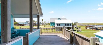 Amazing Fishing on Caney Creek w/ Pool!