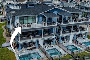 Exterior - Top Level Luxury BeachFront on Boardwalk, Roof Deck, Pool & Elevator! 6BR/7BA! (Ocean City)