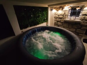 Bain à remous intérieur
