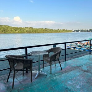 標準三人房 | 露台/庭院