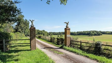 Enceinte de lâhĂ©bergement