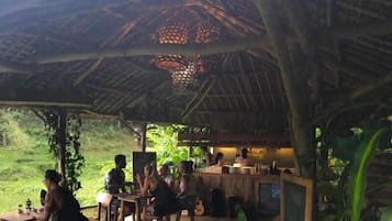 Nhà hàng