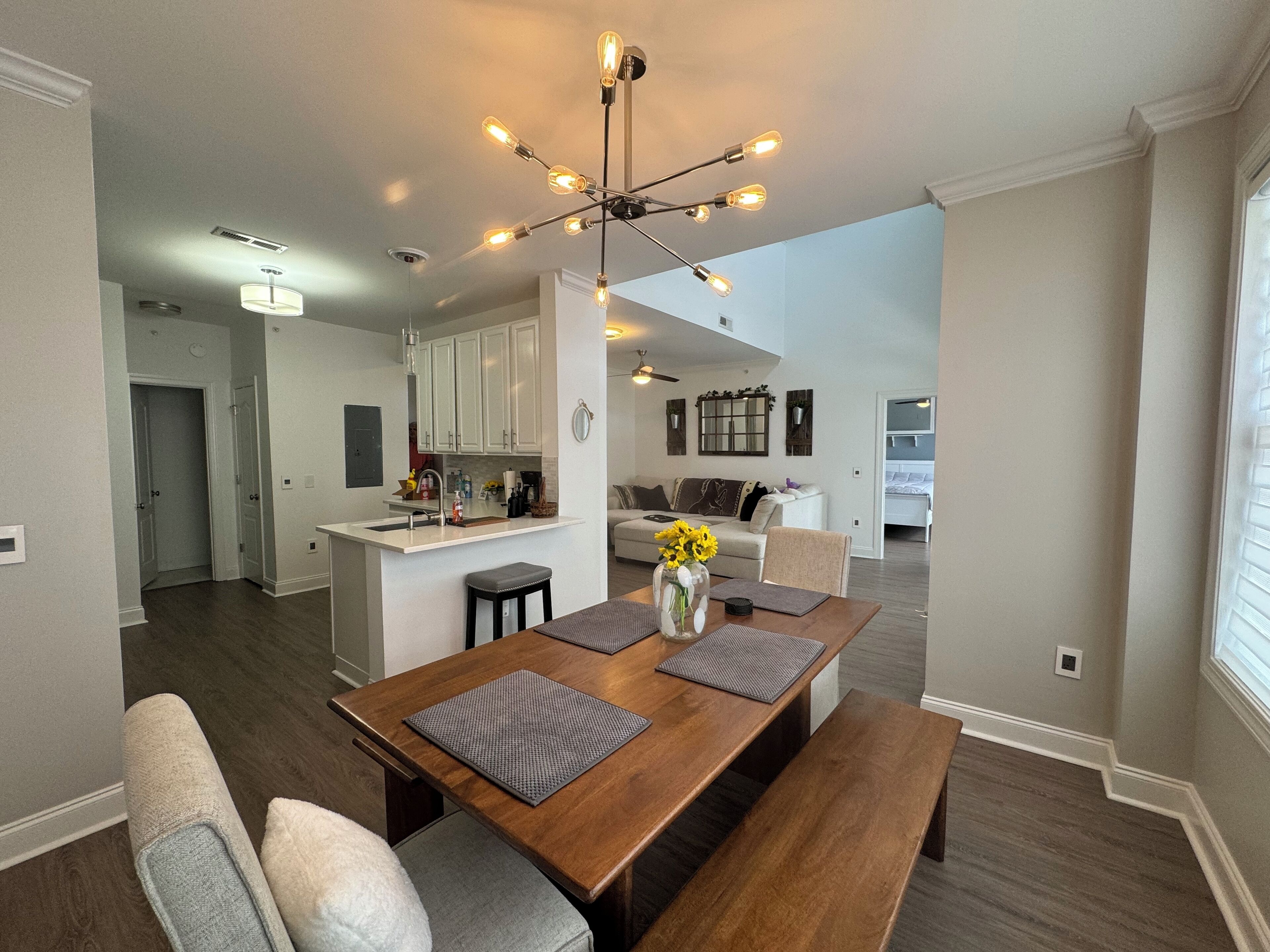 Modern 2-bedroom condo with storage in  Raleigh - perfect for long term stays!