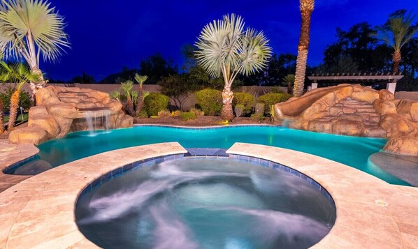 屋外プール、温水プール