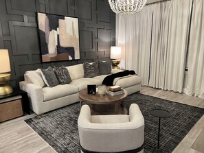 Een smart-tv, videogames, boeken en een muziekbibliotheek