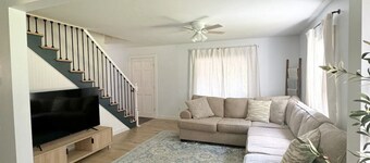 3-bedroom house in pleasant Ellsworth with AC, WiFi. Enjoy a cozy stay