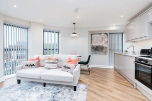 Flat-screen TV - Luxury 1 Bed Apt With City Views Heart of Leeds (Leeds)