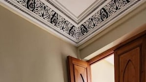 スタンダード ルーム | デスク、ノートパソコン用作業スペース、遮光カーテン、WiFi (無料)