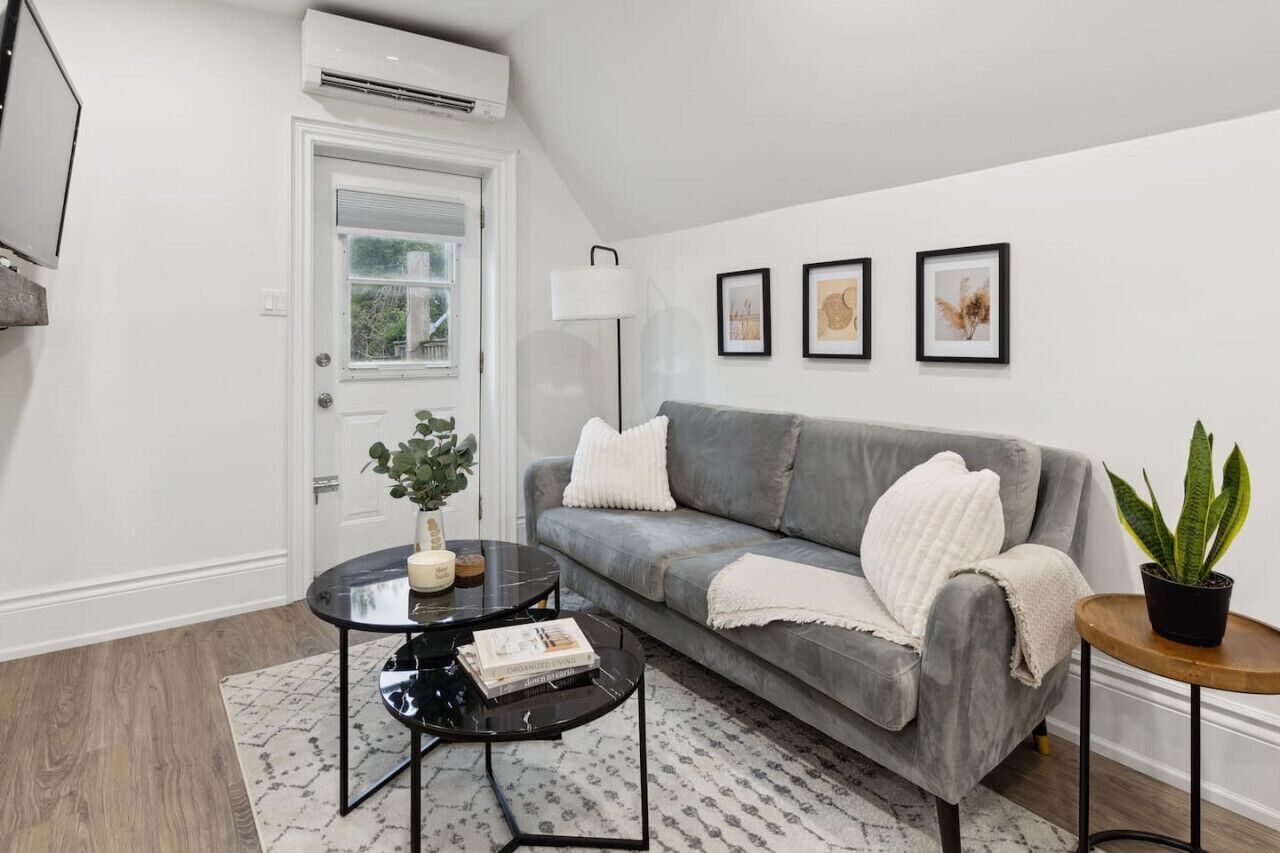 *New! Collingwood Boutique Suites - Unit C - Collingwood