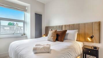 3 bedrooms, free WiFi, bed sheets