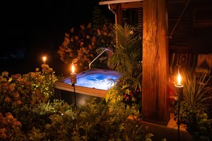 Bain à remous extérieur