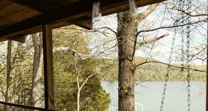 Luxe Pickwick Cabin: Exclusive Waterfront, 3+ Private Acres & Custom Interiors