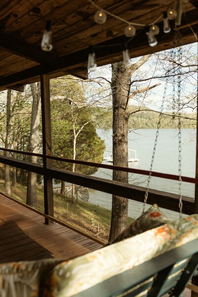 Luxe Pickwick Cabin: Exclusive Waterfront, 3+ Private Acres & Custom Interiors