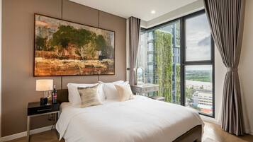 Premium Suite, 3 Bedrooms, Club lounge access, Pool View | Frette Italian sheets, premium bedding, down duvets, Select Comfort beds