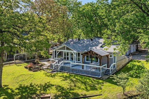 Lakefront Retreat with Dock & Guest House