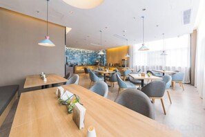 Dining - Homeinn · neo (Fuzhou Wanxiang New City Tianmu Square) (Fuzhou)