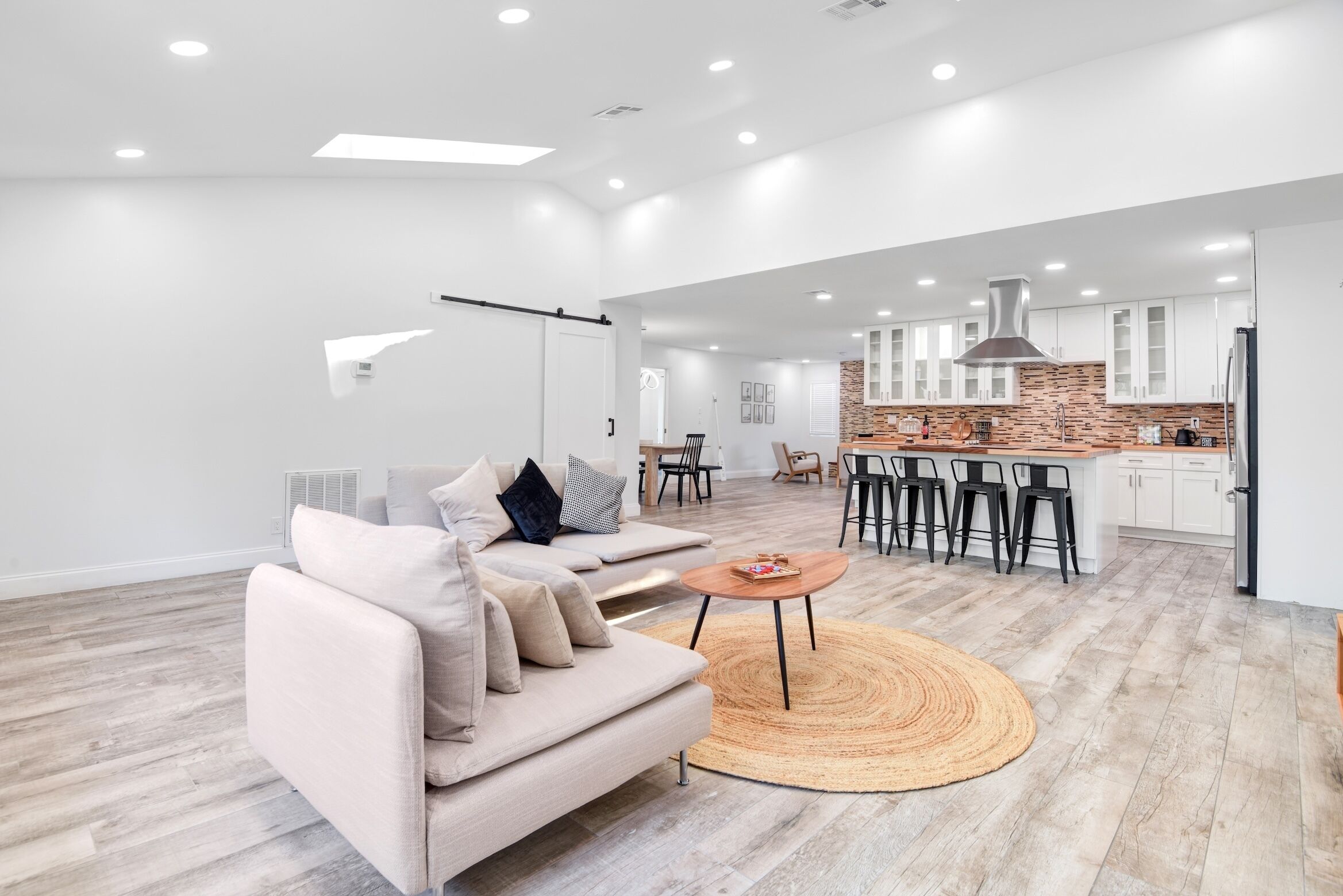 Smart-TV, peis, fotballspill og bøker