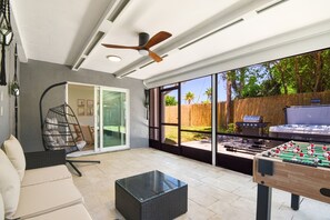 Games room - Delray Beach Bliss Spacious Retreat house +Hot Tub (Delray Beach)