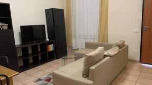 Smart TV - Holiday Home in Pontedera Caterina Apartment (Pontedera)