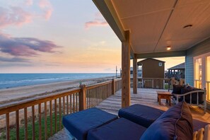 Property grounds - Beachfront | Sleeps 12 | Large Deck (Gilchrist)