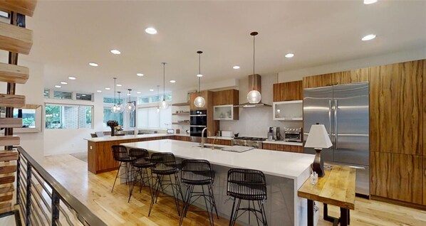 Refrigerador, microondas, parrilla de estufa y lavavajillas 