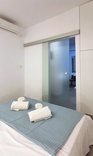 2 Schlafzimmer, Schreibtisch, Bügeleisen/Bügelbrett, kostenloses WLAN