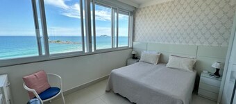 Apartamento Frente a Praia Pitangueiras, Guaruja