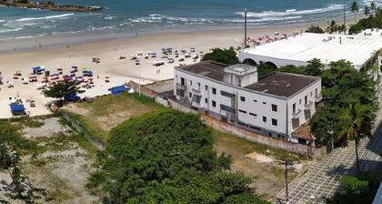 Apartamento Frente a Praia Pitangueiras, Guaruja