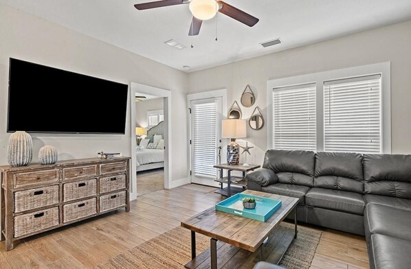 Smart TV, offices - Seaside Elegance: Luxury Retreat w/ Golfcart (Panama City Beach)