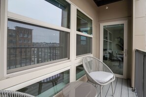 Comfort Apartment, City View | Balcony - Cozy Alexandria Apartment (Alexandria)