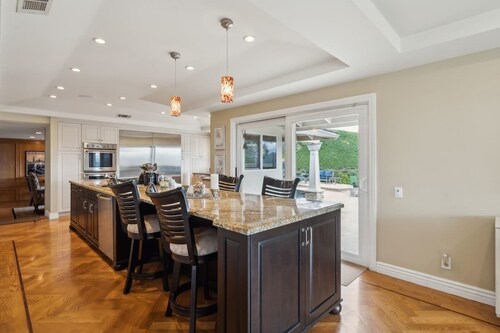 Bouquet Cottage (4-Bedroom Home) with Pool - Pets Allowed by RedAwning