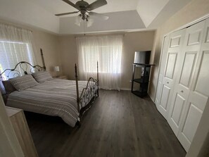 Family House, River View | 3 bilik tidur, seterika/papan seterika, Wi-fi percuma 