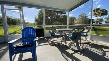 Family House, River View | Terrace/patio