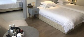 Yueqing Yuecheng Donghai Holiday Hotel