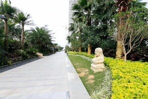 Unclassified image, 3 of 48, button - Aizhihai (Beihai)