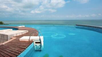 Piscina al aire libre