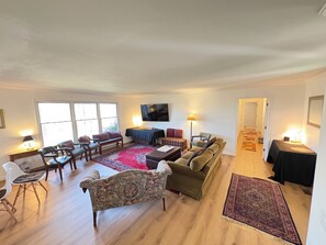 Smart TV, fireplace, DVD player, foosball