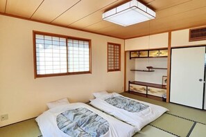 Room - Vacation Rental Hanatsusuri Izukogen (Ito)