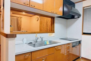 Unclassified image, 5 of 30, button - Vacation Rental Hanatsusuri Izukogen (Ito)