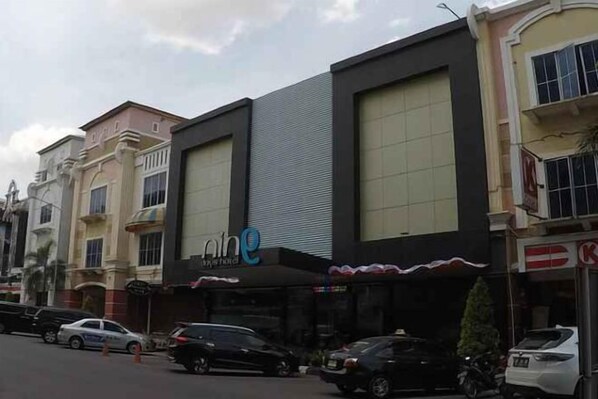 Exterior - Nine Days Hotel (Batam)