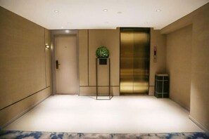 Interior - Homeinn Selected Hotel (Beijing Normal University Jishuitan Subway Station) (Beijing)