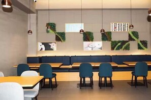 Restaurant - Homeinn Selected Hotel (Beijing Normal University Jishuitan Subway Station) (Beijing)