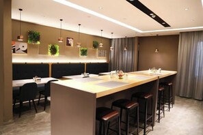 Restaurant - Homeinn Selected Hotel (Beijing Normal University Jishuitan Subway Station) (Beijing)